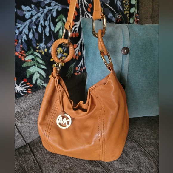 MICHAEL Michael Kors Handbags - Michael Kors oversized leather hobo
